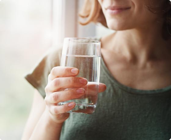 ¿Bebes el agua que necesitas  (y siempre que debes)?