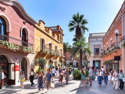 La Roca Village