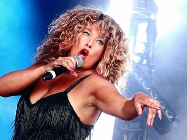Musical Totally Tina